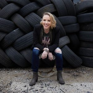 Elicia Hyder acting crazy 1